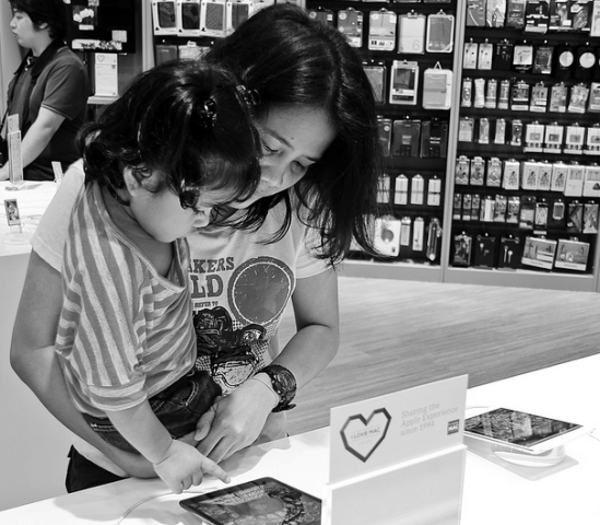 All-sizes-modern-mother-and-child-Flickr-Photo-Sharing