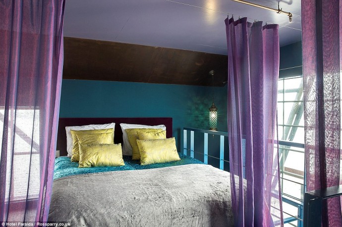 amsterdams-crane-hotel-4-690x459
